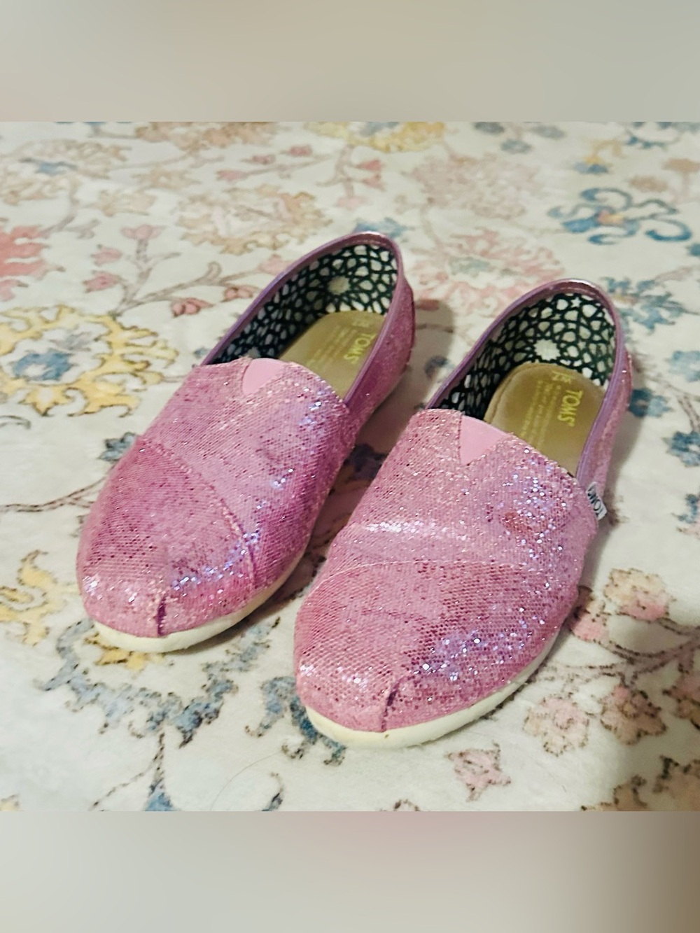 Toms Womens Pink Sparkle Slip-On Loafers Shoes W7 - Picture 2 of 8